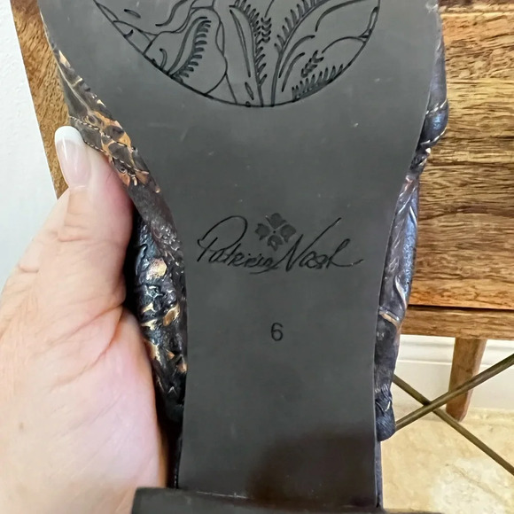 Patricia Nash Soft Gold Gilded Shootie Sandals - Picture 11 of 11